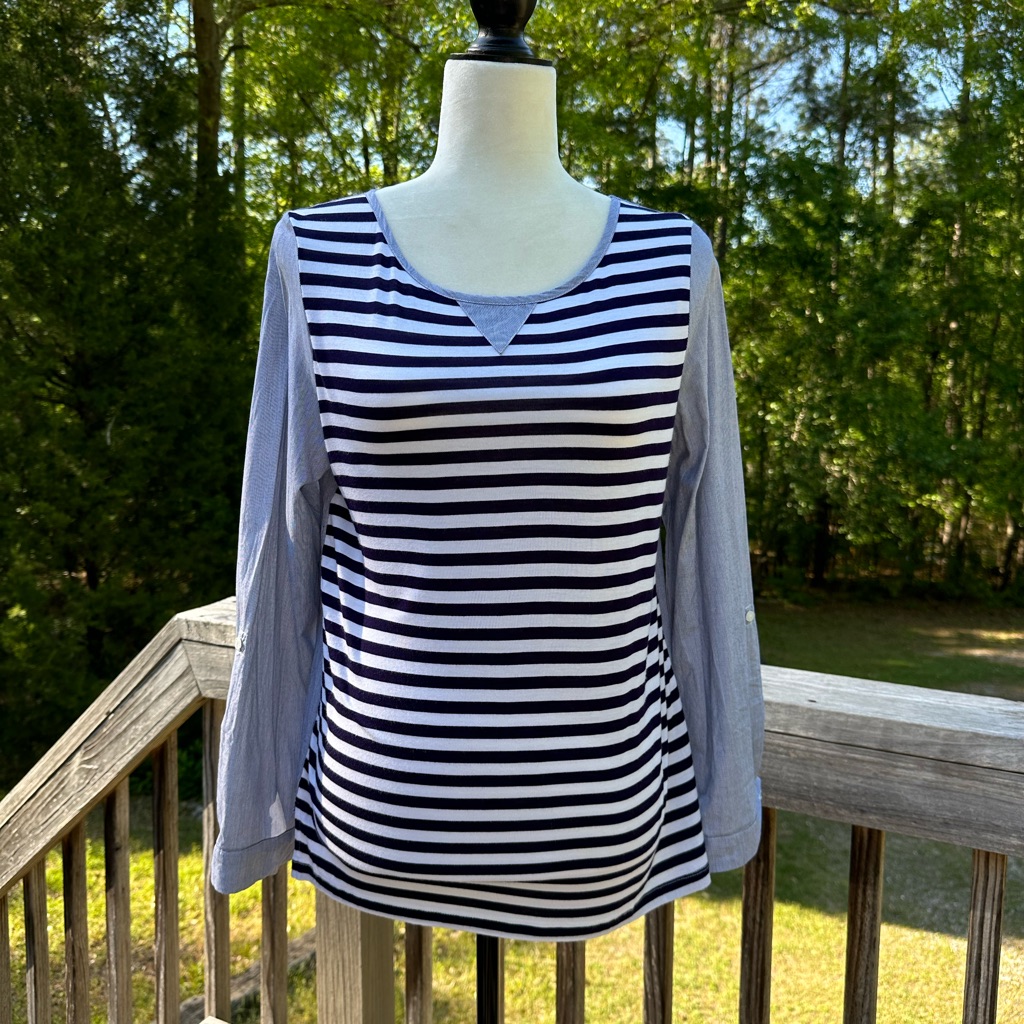 *Final Price* Design History Navy Blue Stripe Top